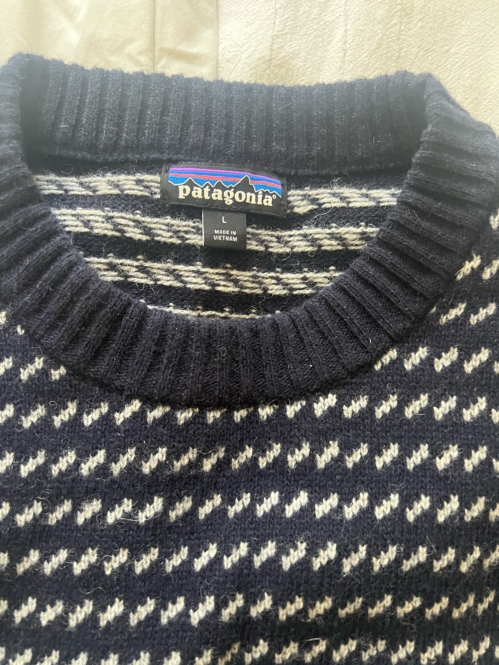 Patagonia Navy and White Patterned Crewneck Sweater - Picture 2 of 4